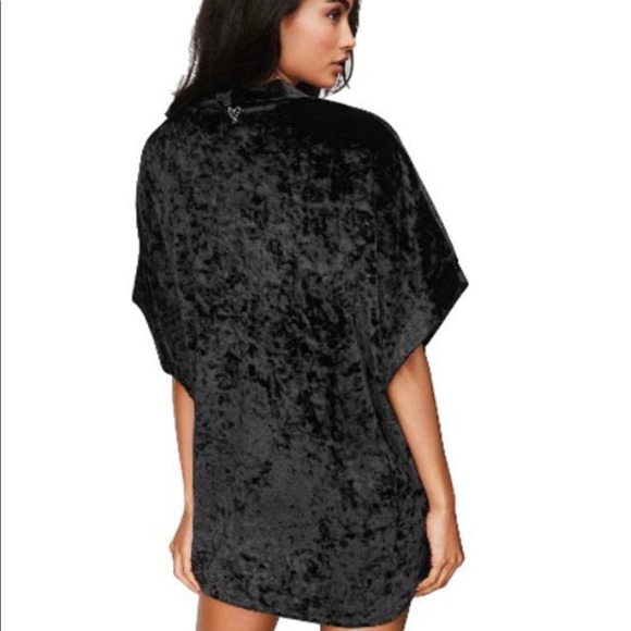 Victoria’s Secret Kimono Crushed Velvet Robe - Picture 2 of 3